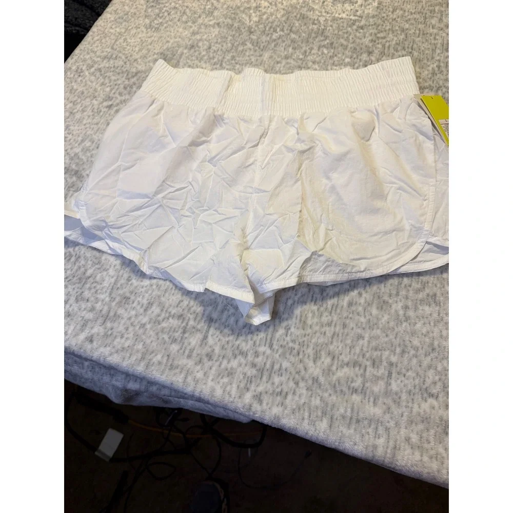 A New Day‎ Womens Athleisure Tank Top & all in motion Shorts x2 pair Size L NWT